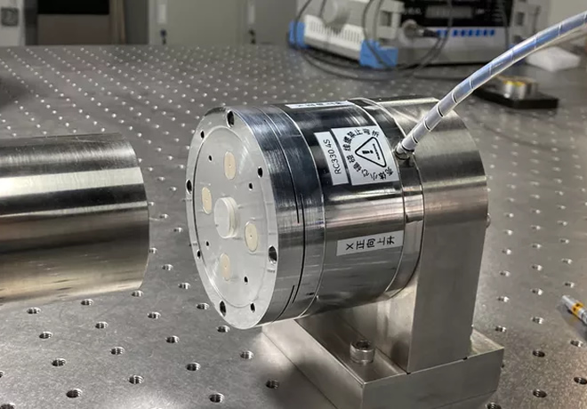 RC330.4S-大负载/中型压电快反镜